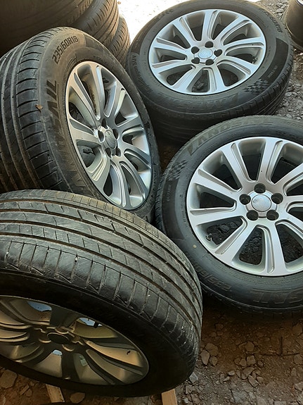 LAND ROVER/ VOLVO XC60 ALUT, Kesär. 235x60x18. DOT 2025. 7mm.