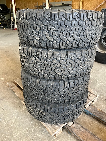 315/70r17 BFGoodrich all-terrain KO2