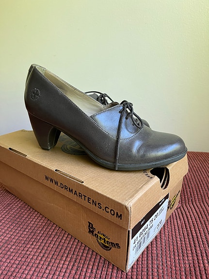 Dr. Martens Bina nahkaiset korkokengät koko 37 harmaa