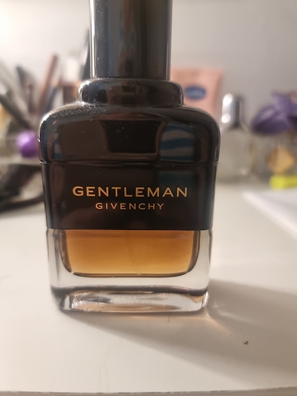 Givenchy Gentleman miesten hajuvesi