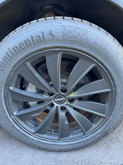 Mega wheels pyxis tesla 18/Continental renkaat