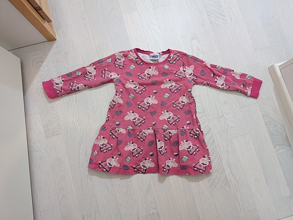 Pipsa possu mekko
