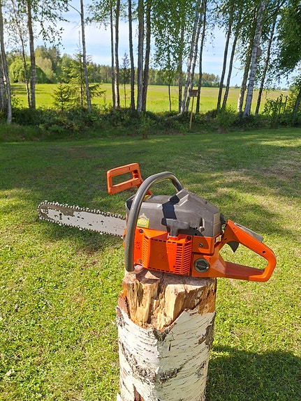 [ALENNUS] Husqvarna 42 moottorisaha