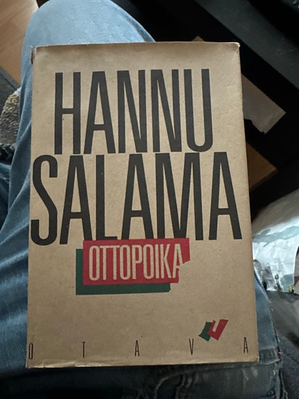 Hannu Salama: Ottopoika - kirja