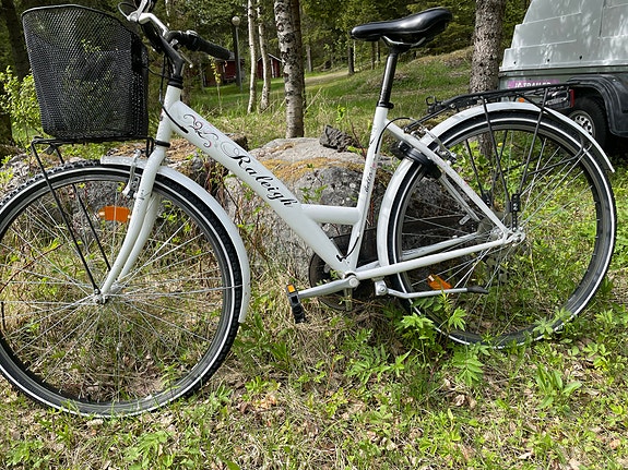 Raleigh naisten kaupunkipyörä 28" M