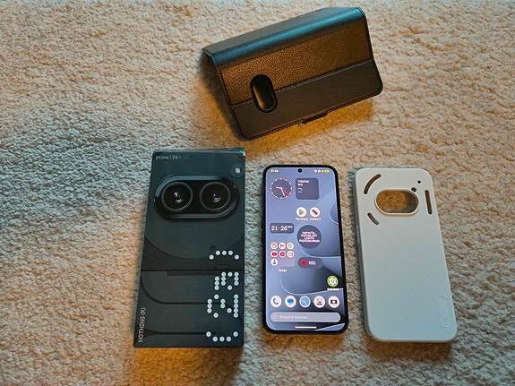 Nothing Phone 2 (a)+kuoria myös Kuopio, Jkl, Mikkeli, Varkaus, Heinola