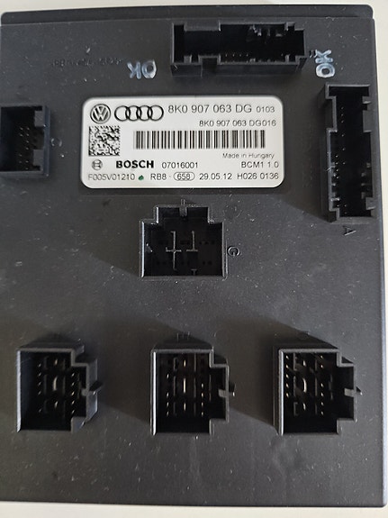 Audi BCM1 8K0 907 063 DG