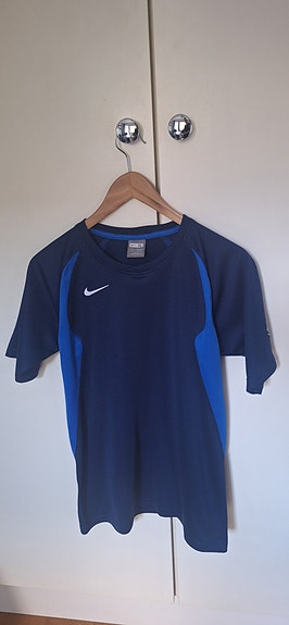 Nike tekninen t-paita 158 - 170