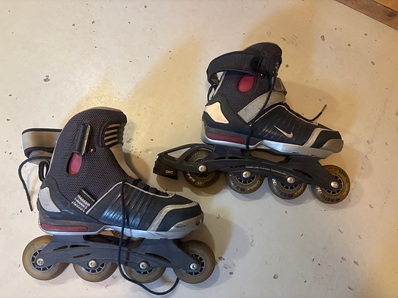 Nike rullaluistimet