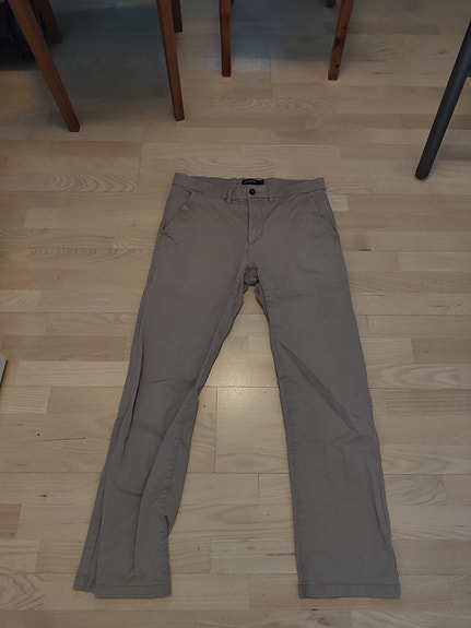 Chino housut