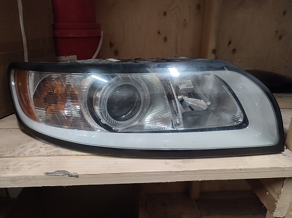 Volvo v50 etulamput