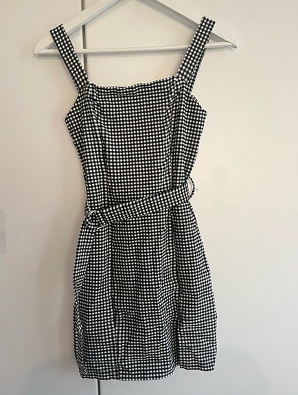 Ruudullinen mekko