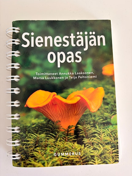 Sienestäjän opas - sienikirja