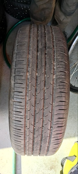 215/60R17 kesärengas