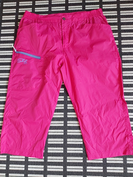 SKILA sport XL bermudat