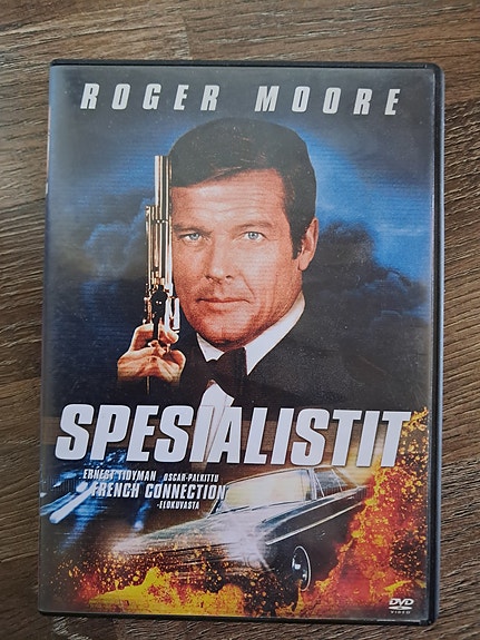 Spesialistit - Roger Moore / Stacy Keach