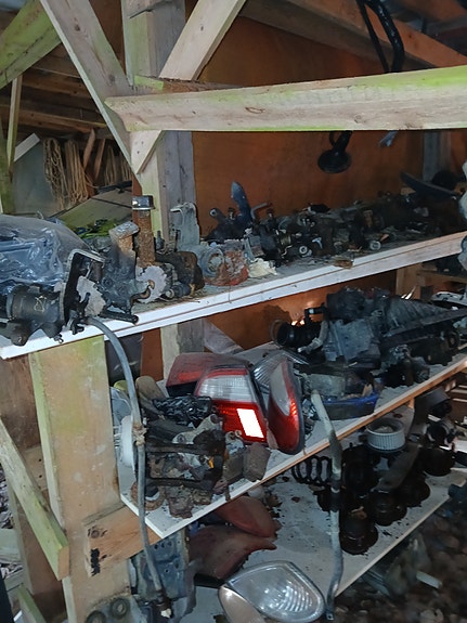 Almera n16 jarrusatulat