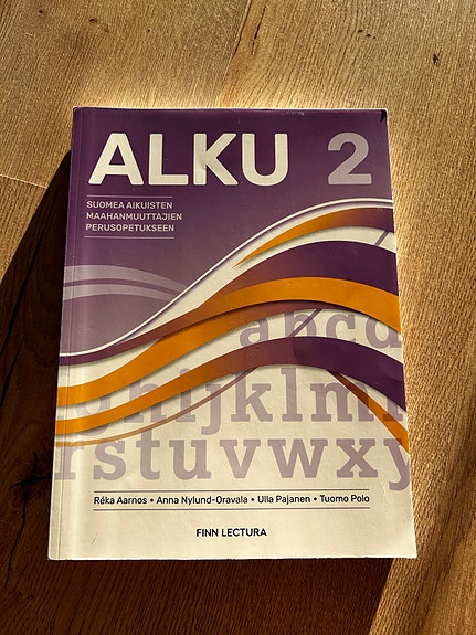 Alku 2 suomen kielen oppikirja