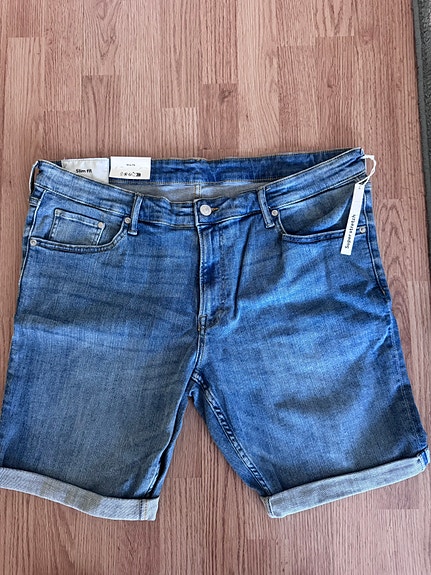 H&M shortsit