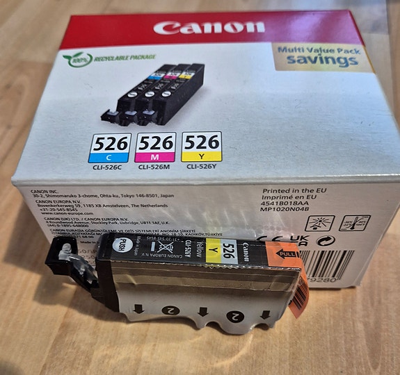 Canon 526 Y mustekasetti, uusi