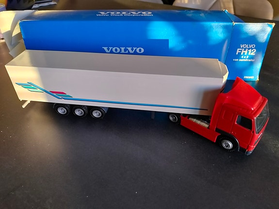 Volvo FH12 4x2 keräilyauto