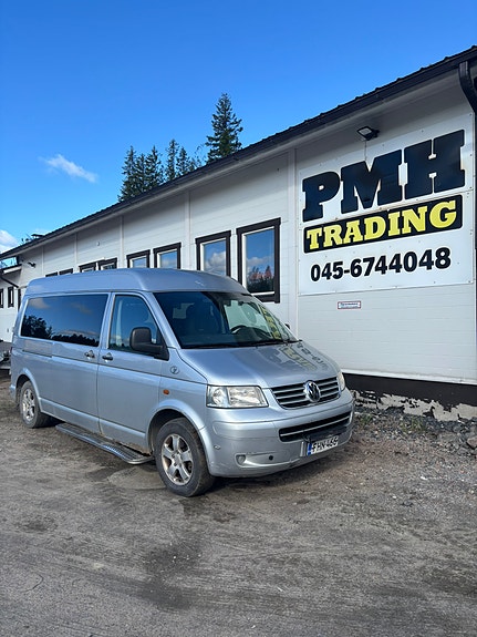 VW Transporter 2.5 Tdi vm.06 Bussi malli. Myydään Osina!!!