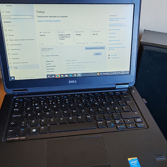 Dell Latitude kannettava tietokone 14"