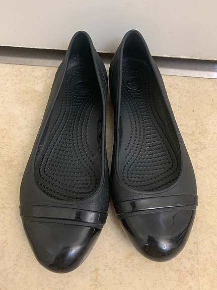 Crocs ballerinat koko 39 musta muovi
