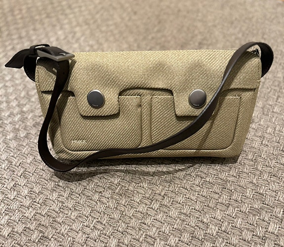 Tyylikäs ja ajaton Mexx beige käsilaukku