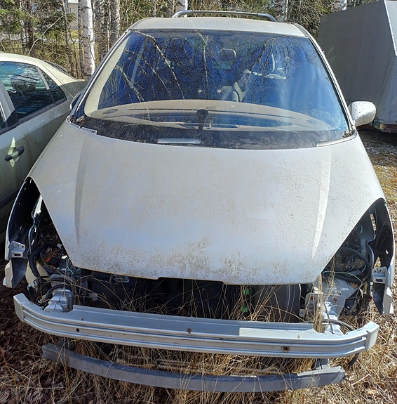 Peugeot 807 2.2 pienellä laitolla!