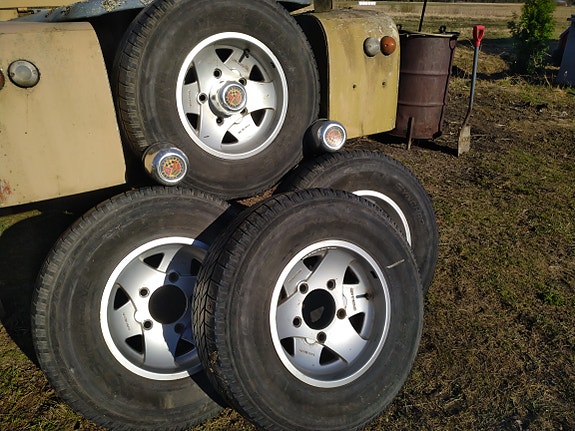 Land Rover Compomotive aluvanteet