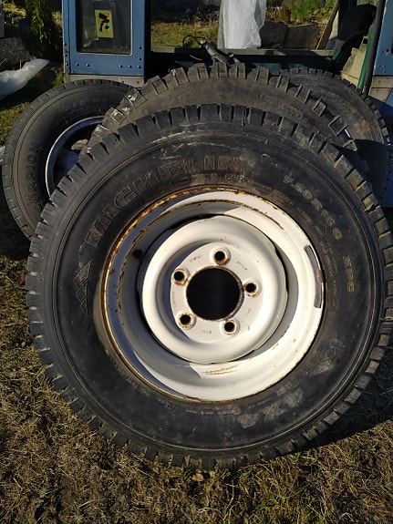 Land Rover teräsvanteet