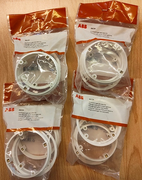 ABB AK7P korotusrenkaat jakorasioille (4 pakettia)