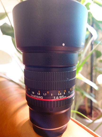 Fujifilm / Samyang 85mm f/1.4 -objektiivi