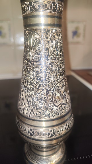 Messinkinen maljakko 23 cm
