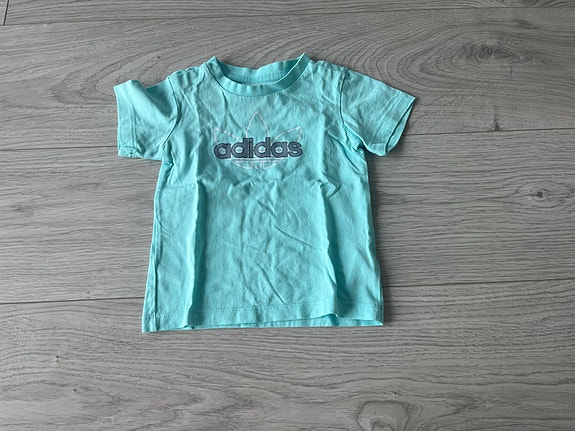 Adidas T-paita 86