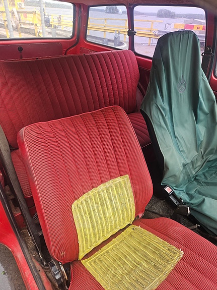 Ost: opel c kadetin alkuperäisen punaisen kuskinpenkin