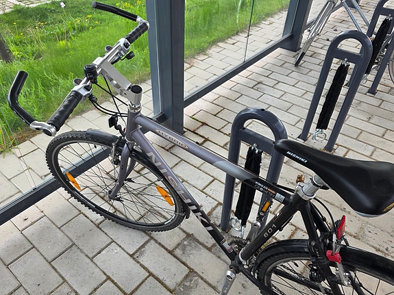 Nishiki hybridipyörä 26" runko M unisex