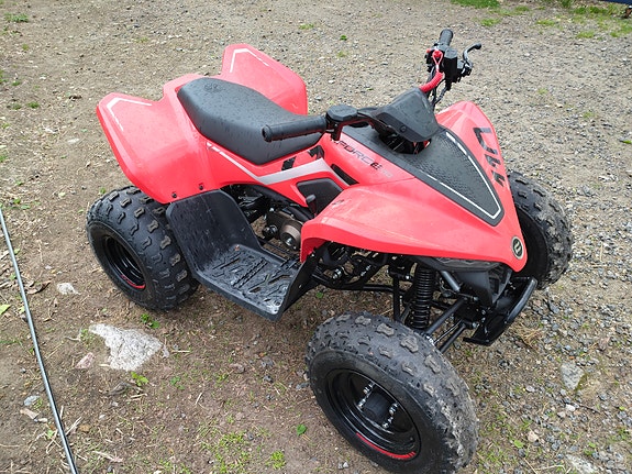 Mönkijä lasten CF Moto 110