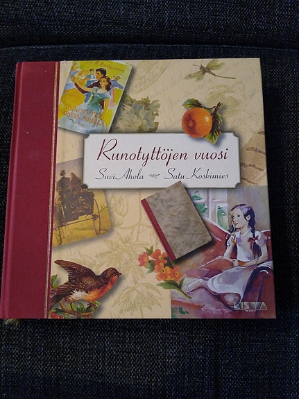 Runotyttöjen vuosi kirja / kalenteri