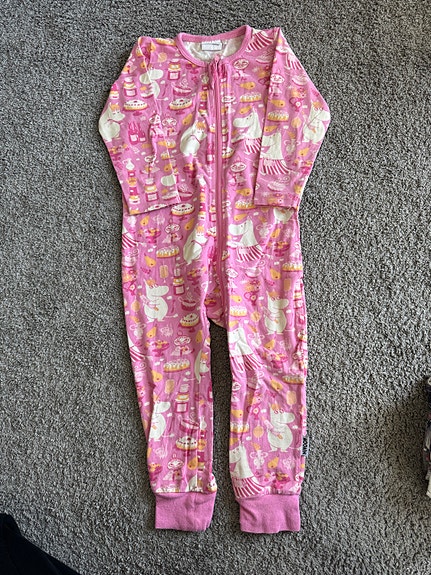 86 muumi yöpuku