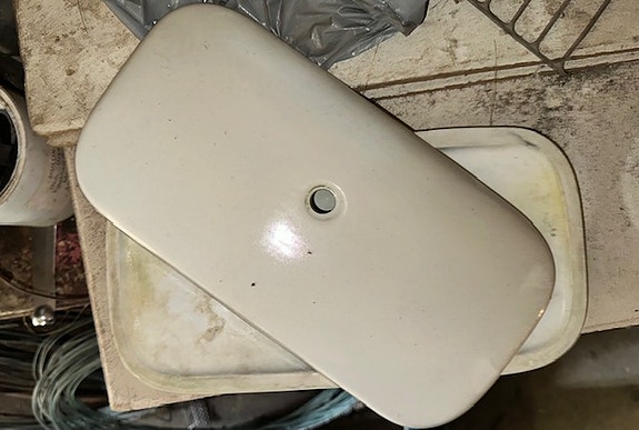 Product image 1 of 3
