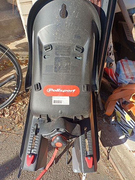 Lasten turvaistuin pyörään