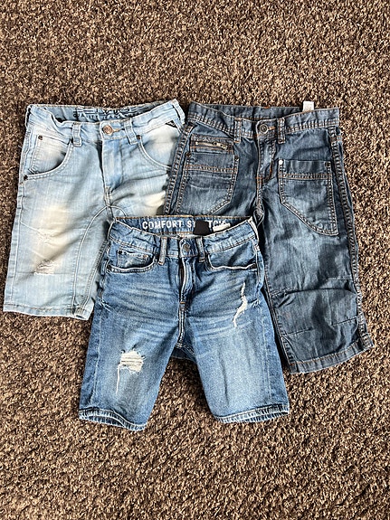 Poikien shortsit 134/140