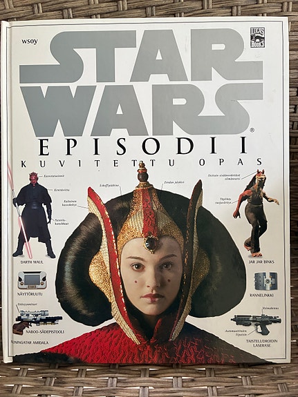 Star Wars Episodi I kuvitetttu opas kirja suomeksi