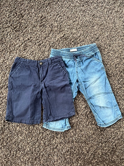 Poikien shortsit koko 134