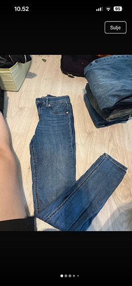 Skinny farkut