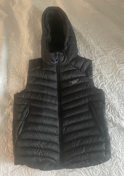 Superdry toppaliivi XL musta miehille