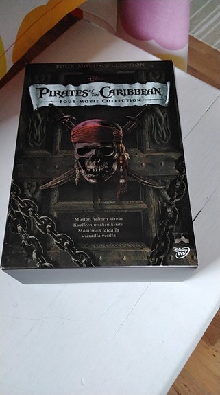 pirates of caribean dvd boxi