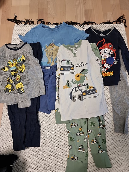 Poikien pyjamat